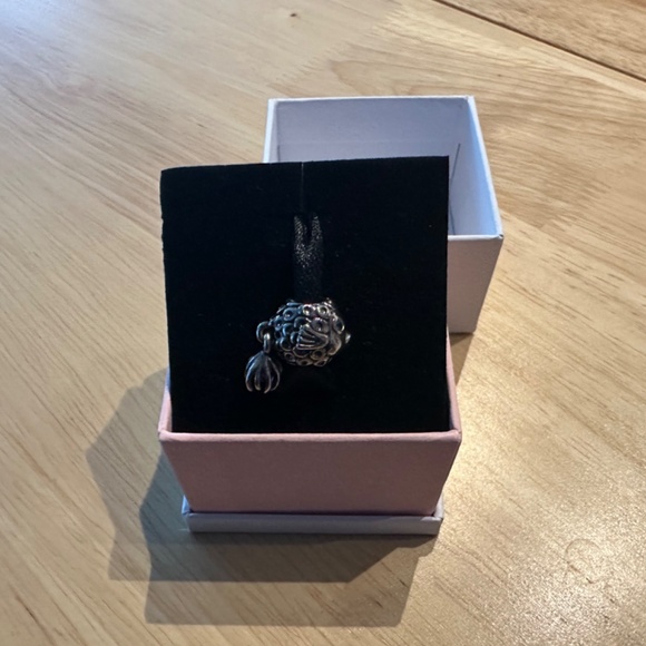 Pandora Splish-Splash Angle Fish Charm Blue Topaz Eyes - Picture 2 of 5